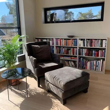 Modern House 150 M From The Sanum