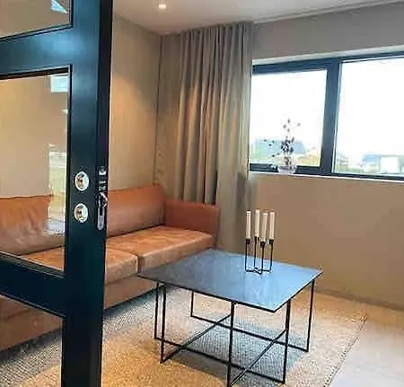 Vila Modern House 150 M From The *